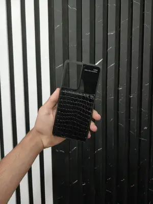 قاب مشکی s21 ultra