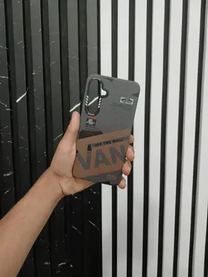 قاب s24 fe برند vans طوسی